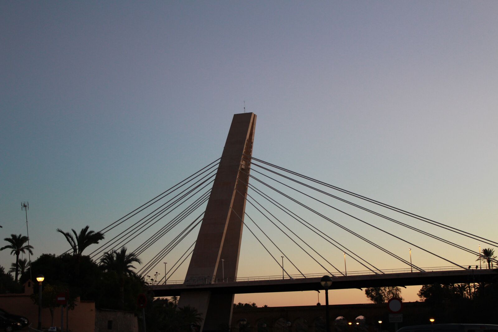 Canon EOS 100D (EOS Rebel SL1 / EOS Kiss X7) sample photo. Bridge, river, sunset photography