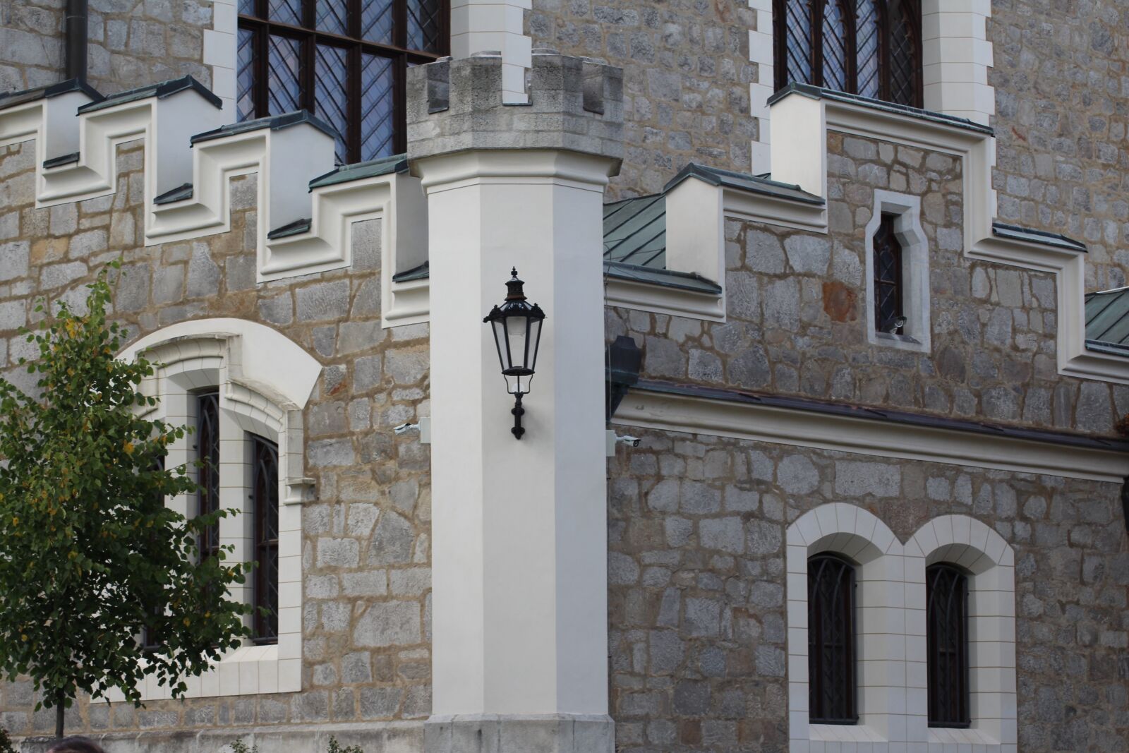 Canon EOS 1200D (EOS Rebel T5 / EOS Kiss X70 / EOS Hi) sample photo. Hluboka castle, tower, nature photography