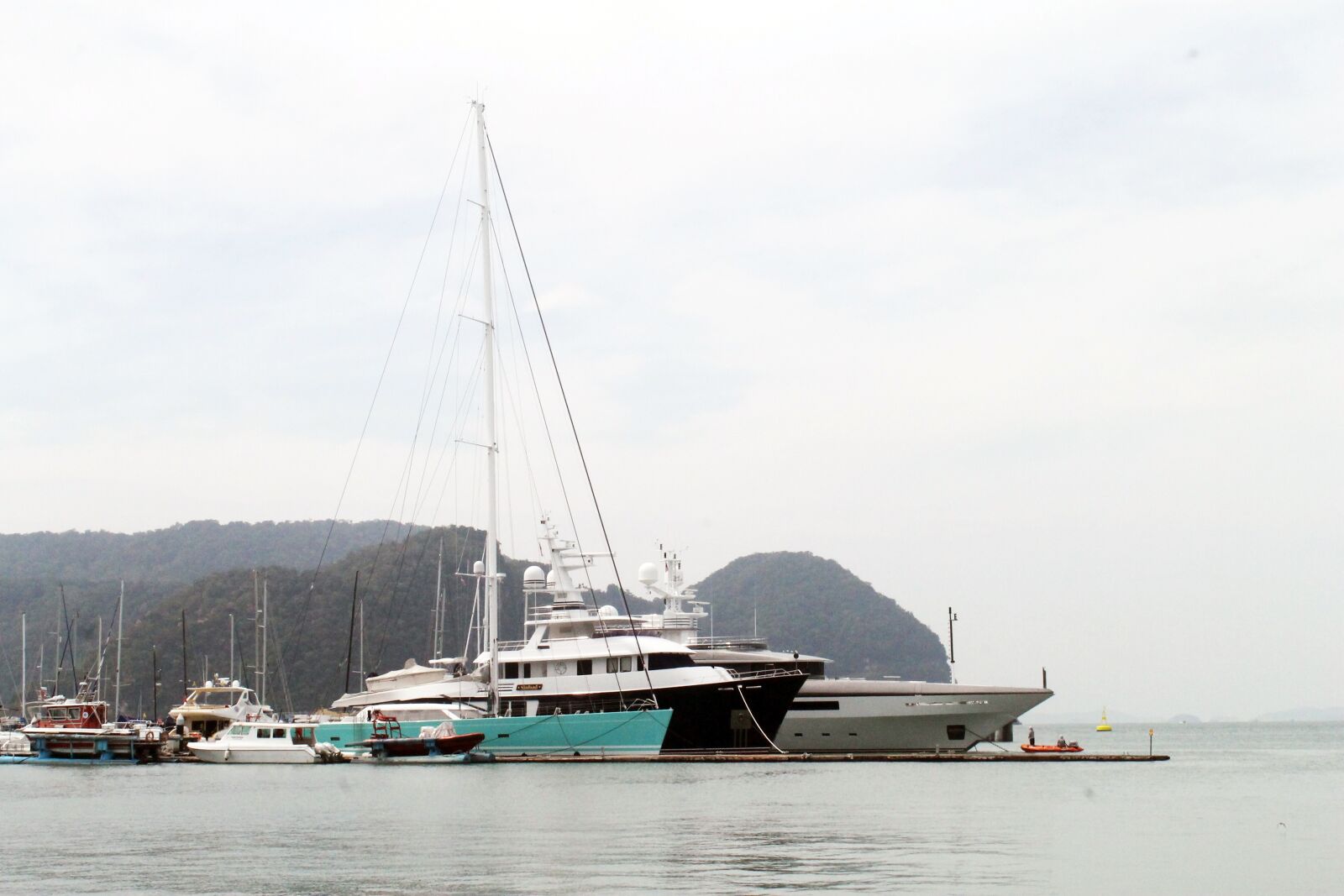 Canon EOS 1100D (EOS Rebel T3 / EOS Kiss X50) sample photo. Asia, malaysia, sea photography