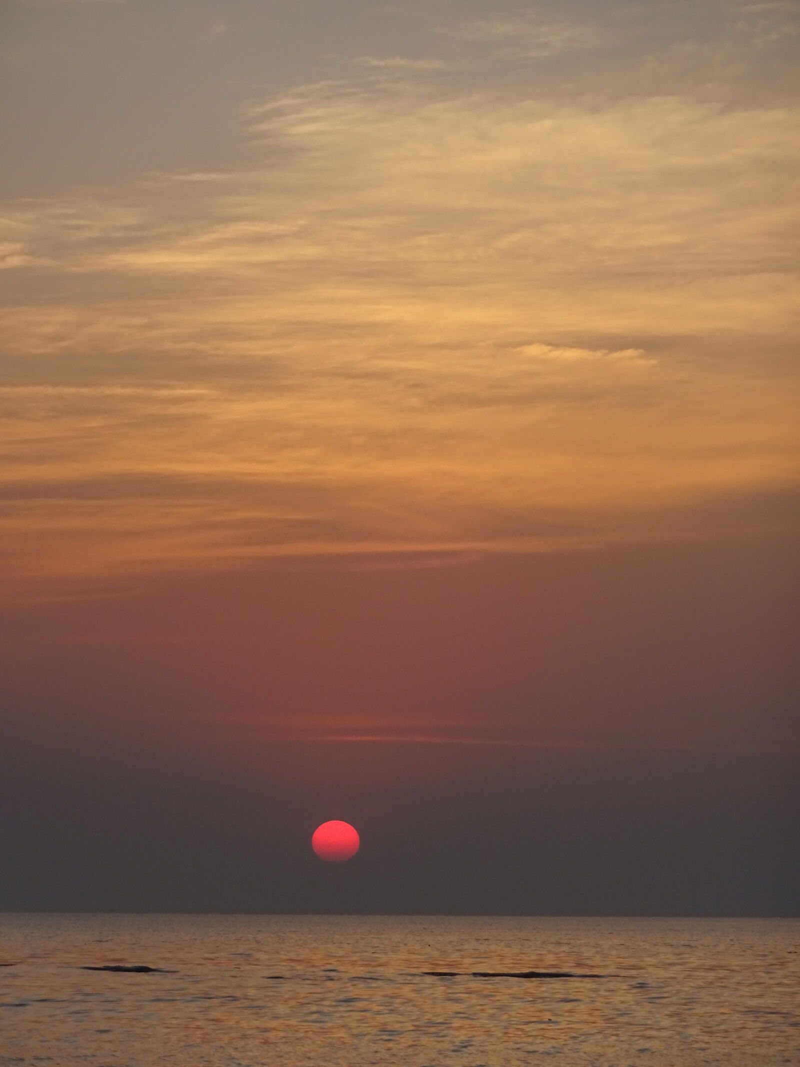 Sony Cyber-shot DSC-WX220 sample photo. Juhu, beach, mumbai, sun photography