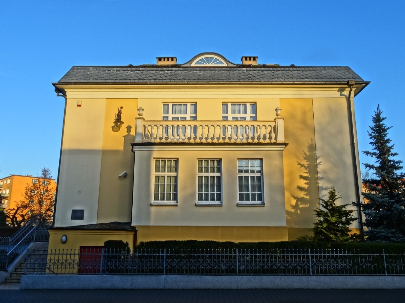 Sony Cyber-shot DSC-HX20V sample photo. Ossolinskich, bydgoszcz, house photography