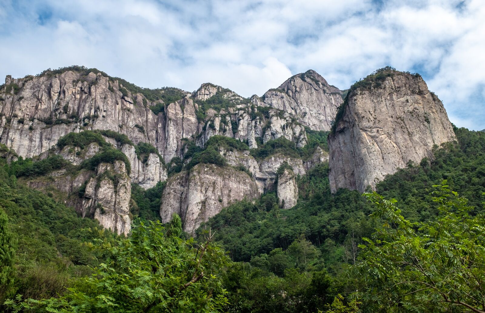 Fujifilm X100T sample photo. Cliff, mountain, asia photography