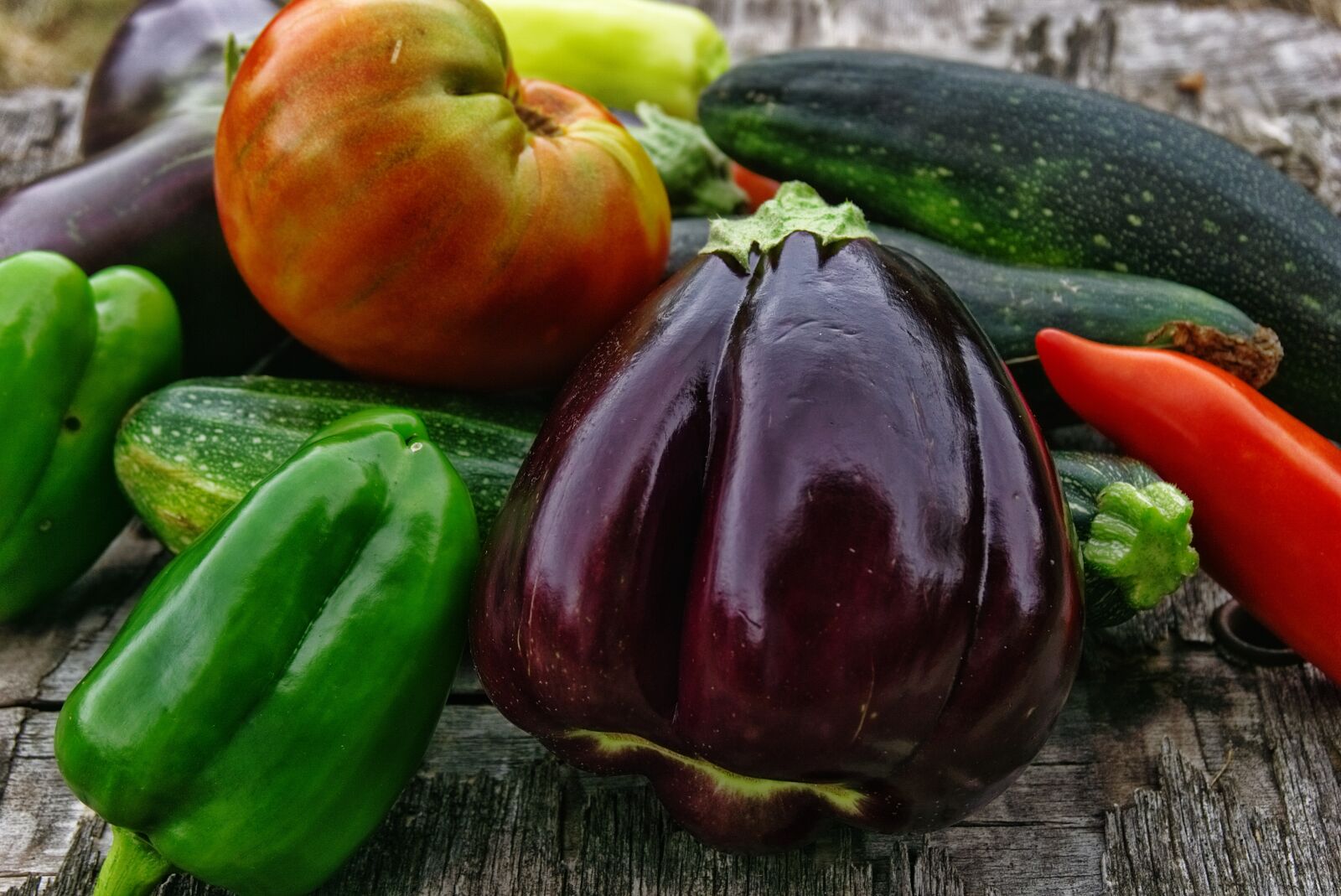 Sony a6000 sample photo. Vegetables, organic vegetables, power photography
