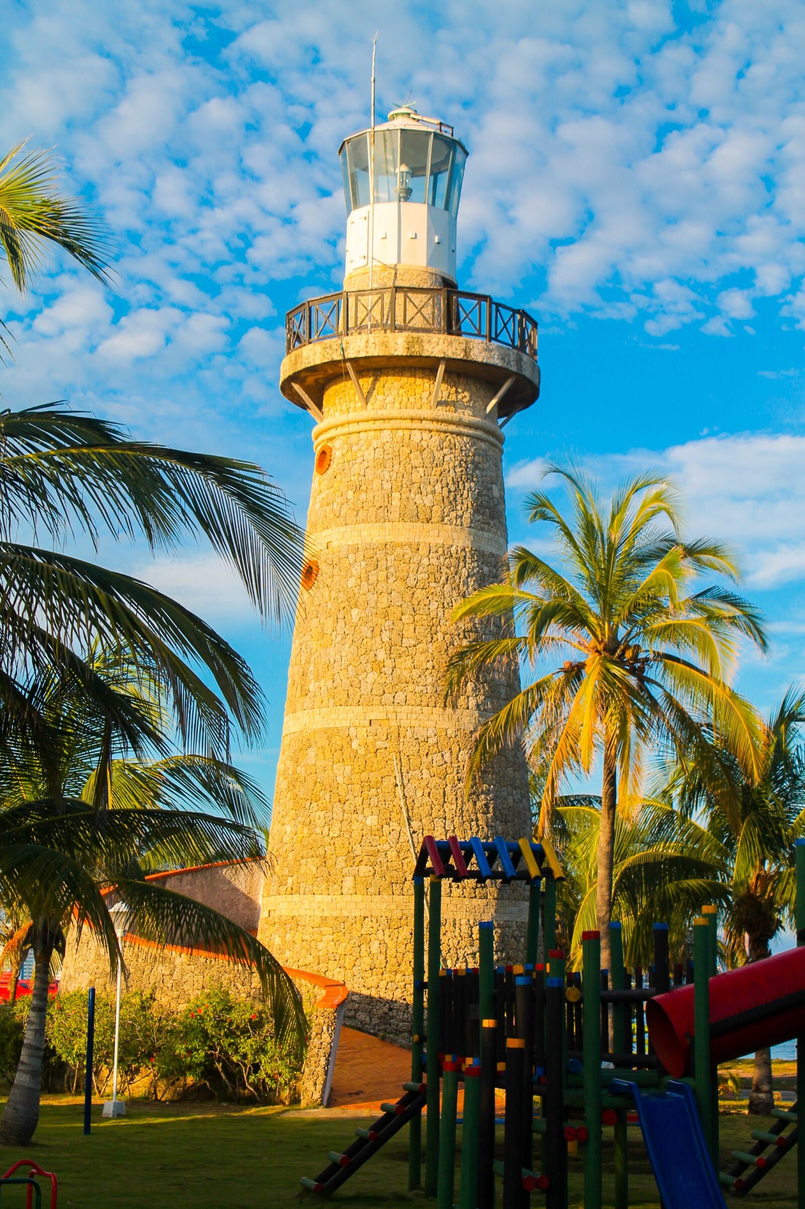 Canon EOS 1100D (EOS Rebel T3 / EOS Kiss X50) sample photo. Lighthouse, cartagena, travel photography