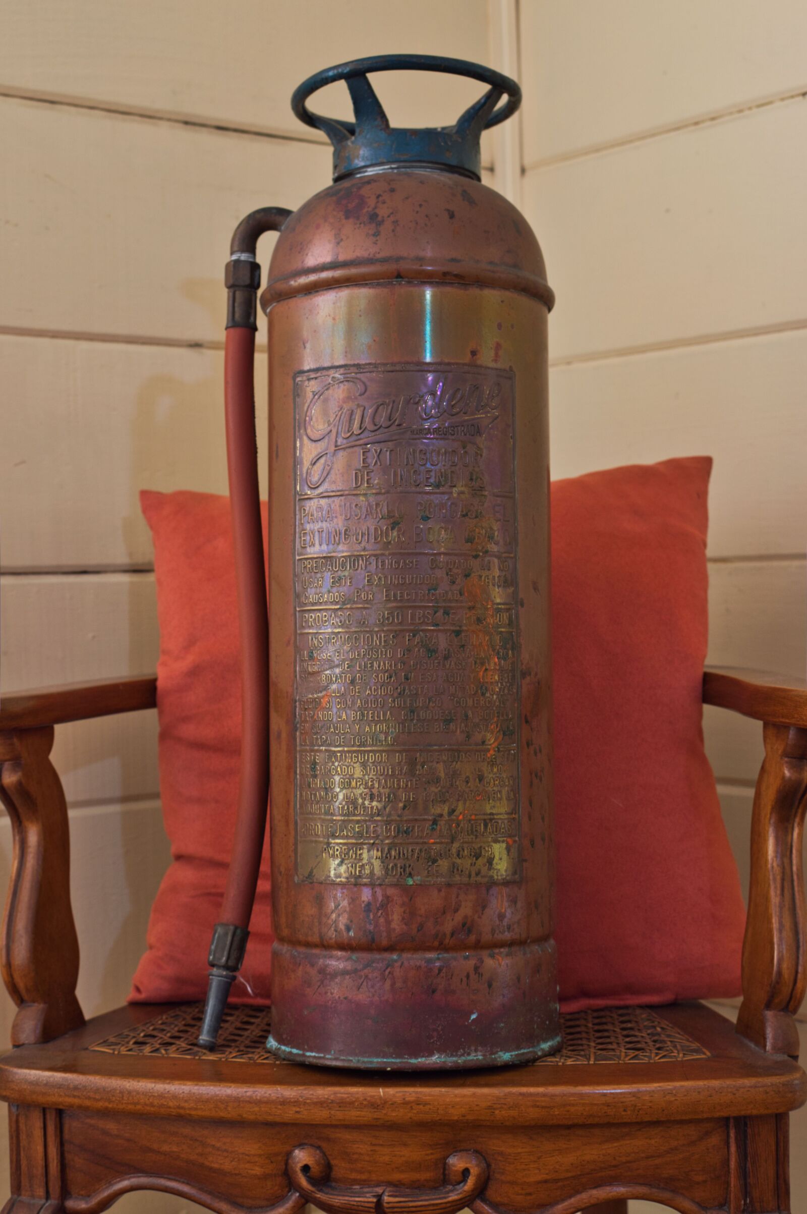 Nikon D3200 sample photo. Fire extinguisher, vintage, old photography