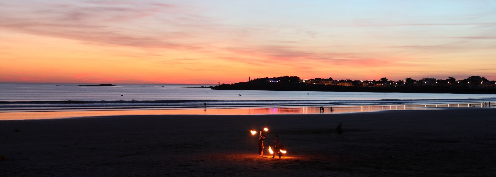 Canon EOS 450D (EOS Rebel XSi / EOS Kiss X2) sample photo. Sunset, sea, saint gilles photography