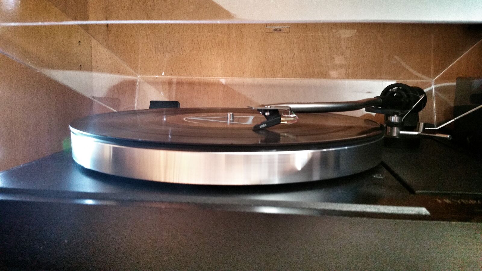 Samsung Galaxy S5 sample photo. Heybrook, tt2, turntable, skivspelare photography