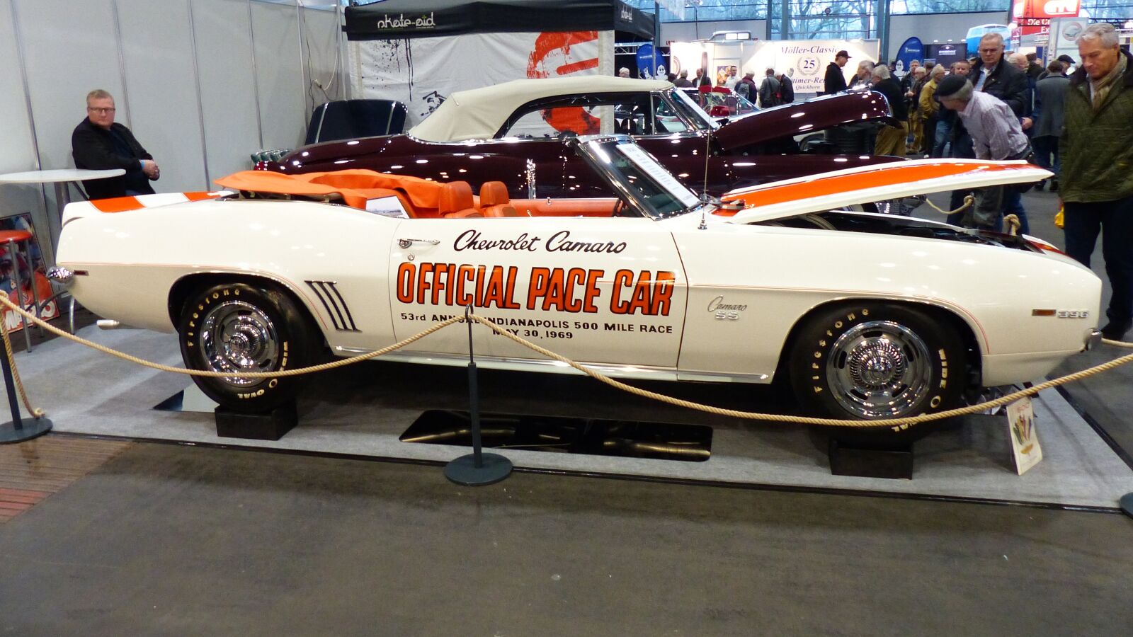 Panasonic Lumix DMC-FZ200 sample photo. Fair, exhibition, oldtimer photography