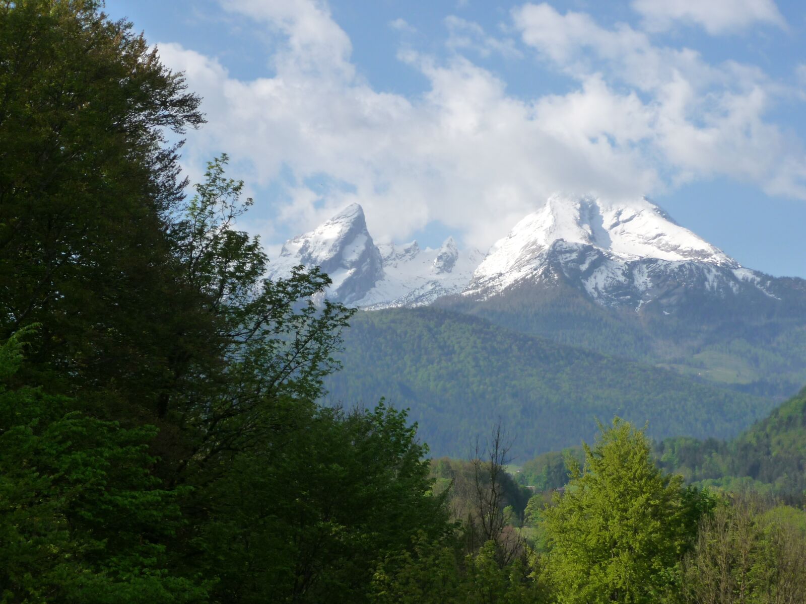 Panasonic Lumix DMC-TZ5 sample photo. Mountains, watzmann, clouds photography