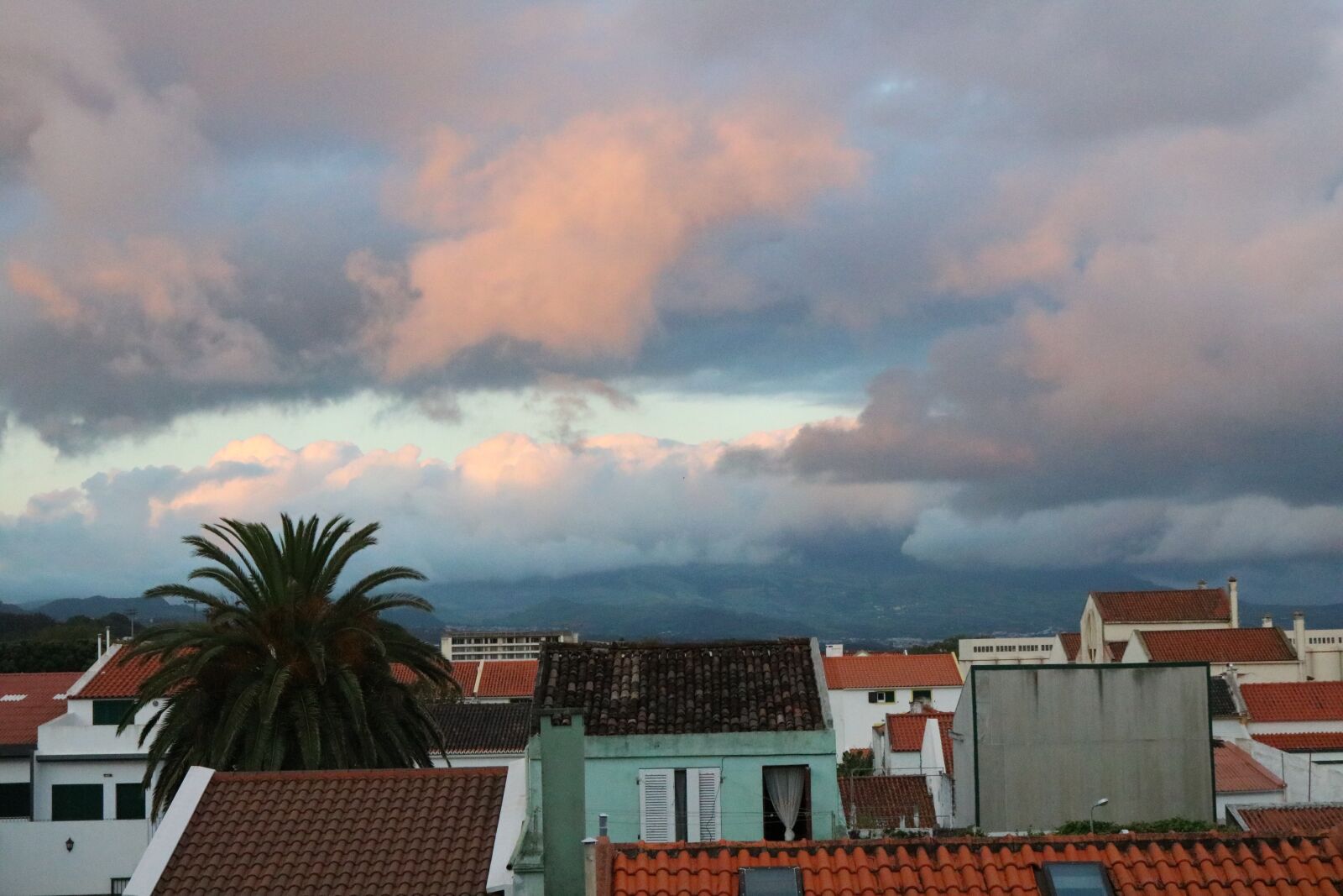 Canon EOS 750D (EOS Rebel T6i / EOS Kiss X8i) sample photo. Comanche, ponta delgada, cloud photography