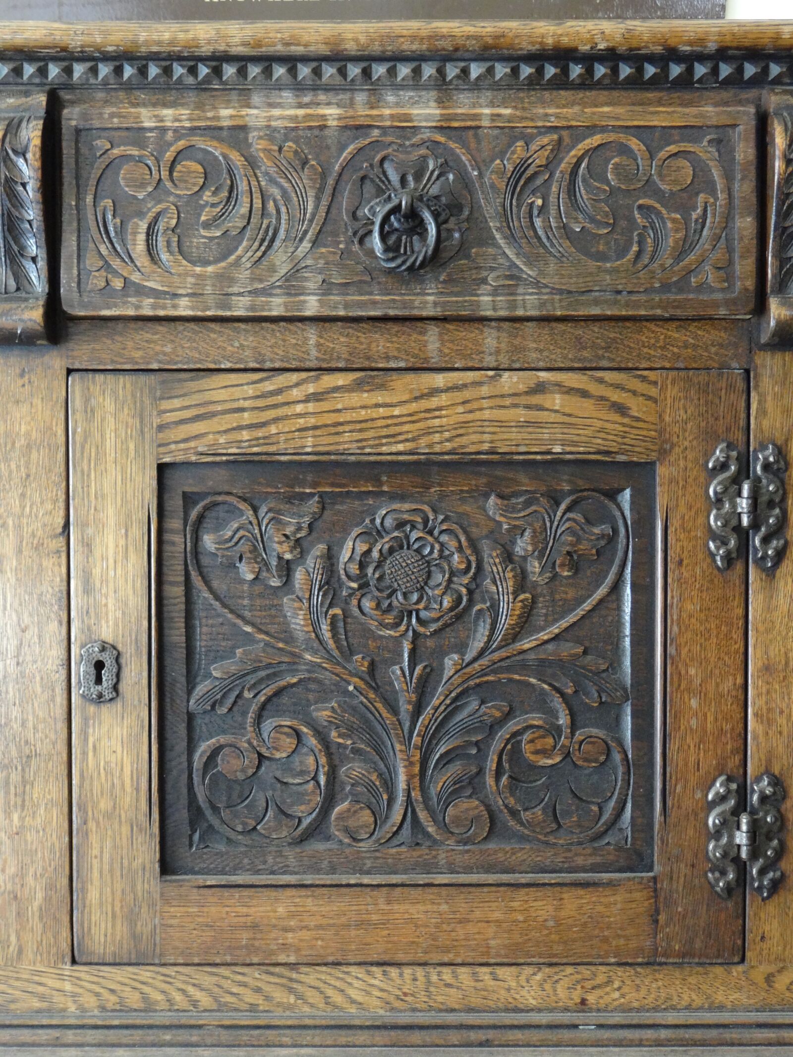 Sony Cyber-shot DSC-HX100V sample photo. Antique, marquetry, wood photography