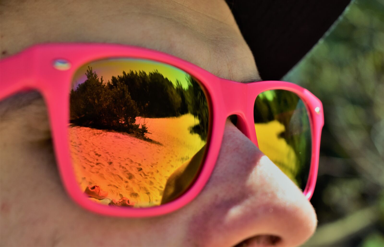 Nikon D3400 sample photo. Summer, desktop, sunglasses photography