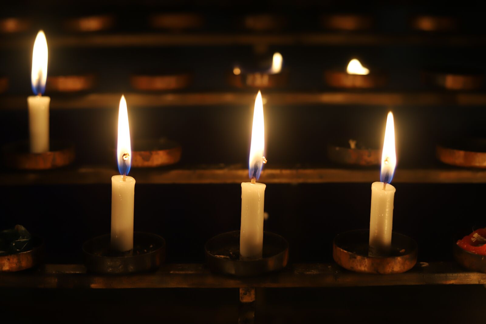Canon EOS 6D Mark II sample photo. Sailing, church, candlestick photography