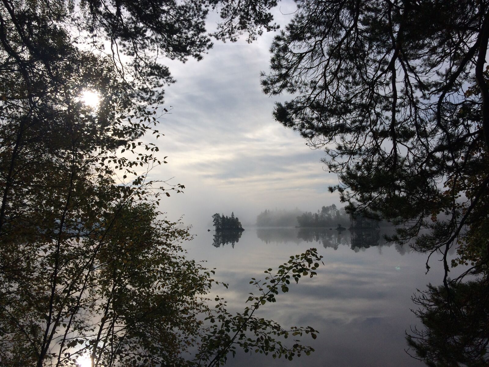 iPhone 5s back camera 4.15mm f/2.2 sample photo. Ramkvilla, lake, mist photography