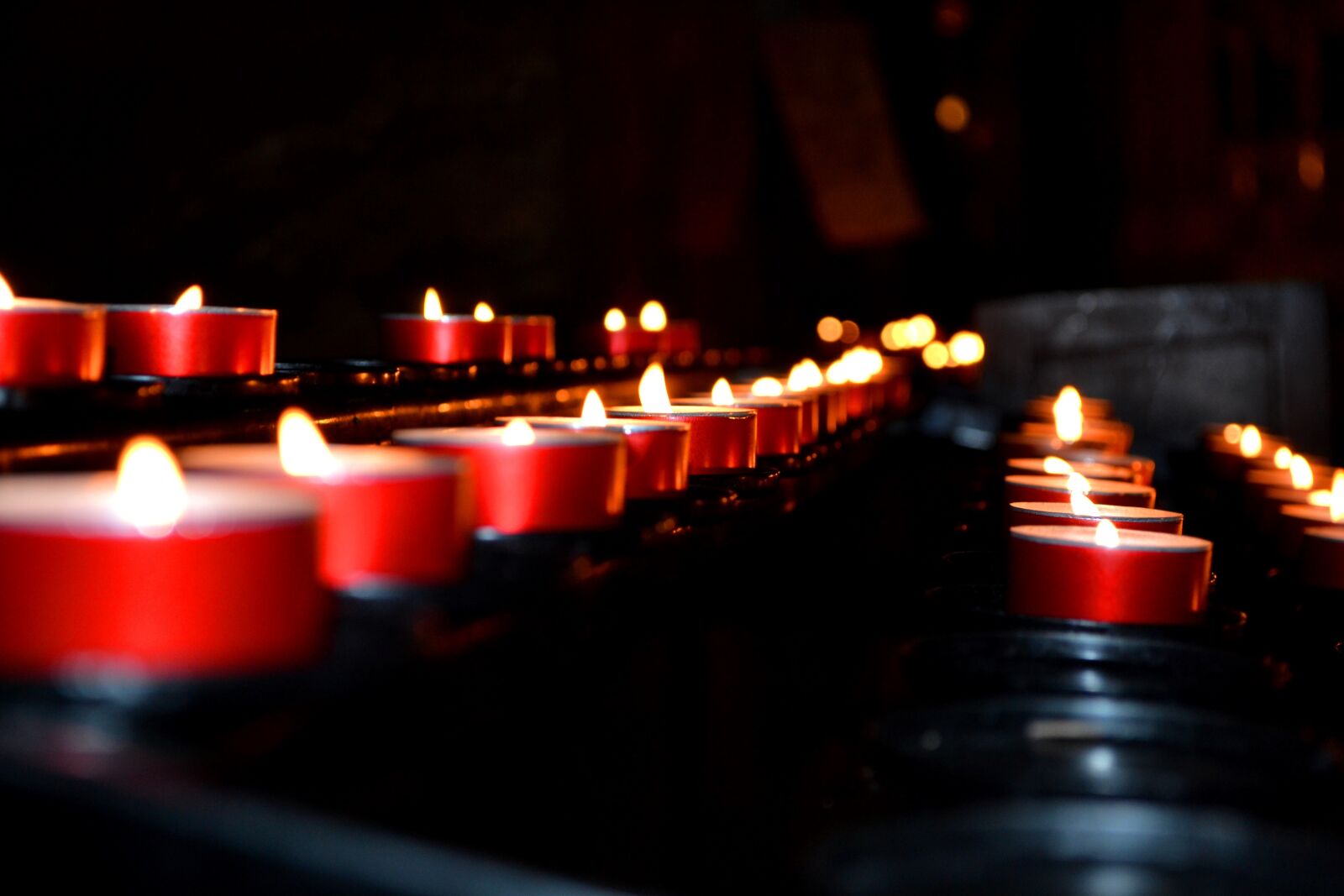 Nikon D3100 sample photo. Church, tea lights, candles photography