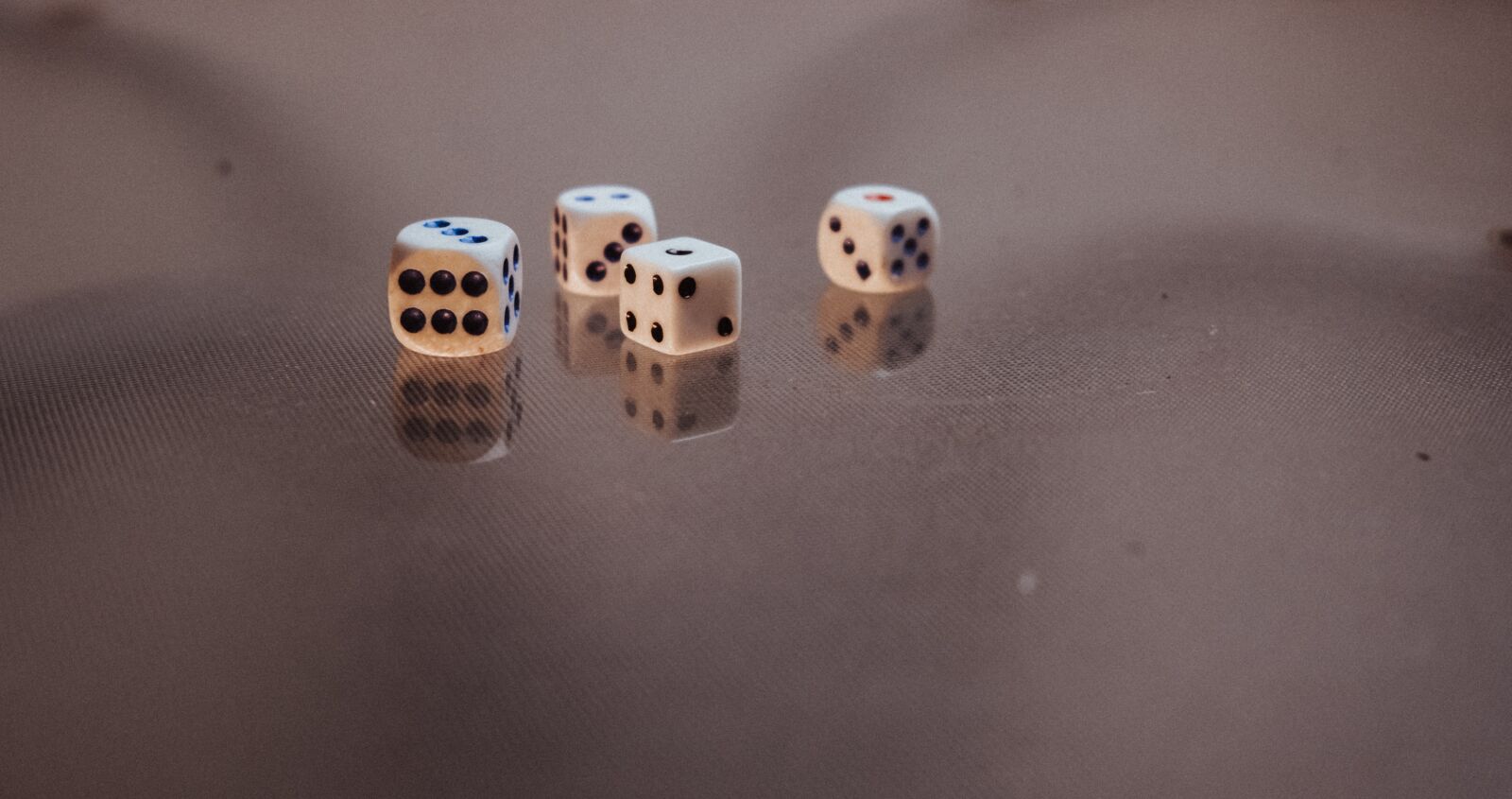 Fujifilm X-T3 sample photo. Cubes, game, cube photography