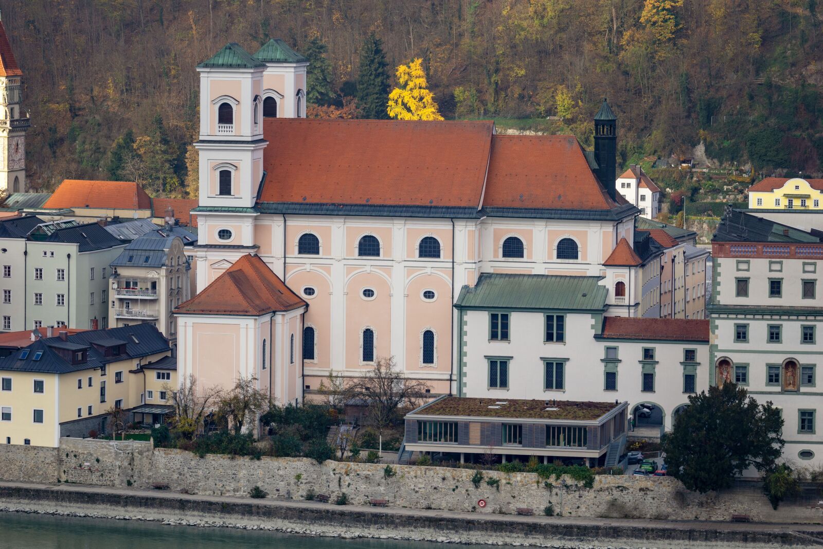 Sony a6000 + Sony FE 70-200mm F4 G OSS sample photo. Passau, church, bishop church photography