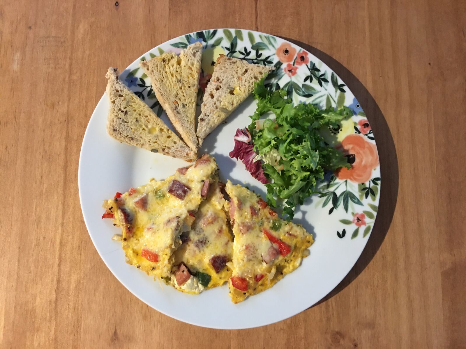 iPhone 6s Plus back camera 4.15mm f/2.2 sample photo. Food, breakfast, bread photography