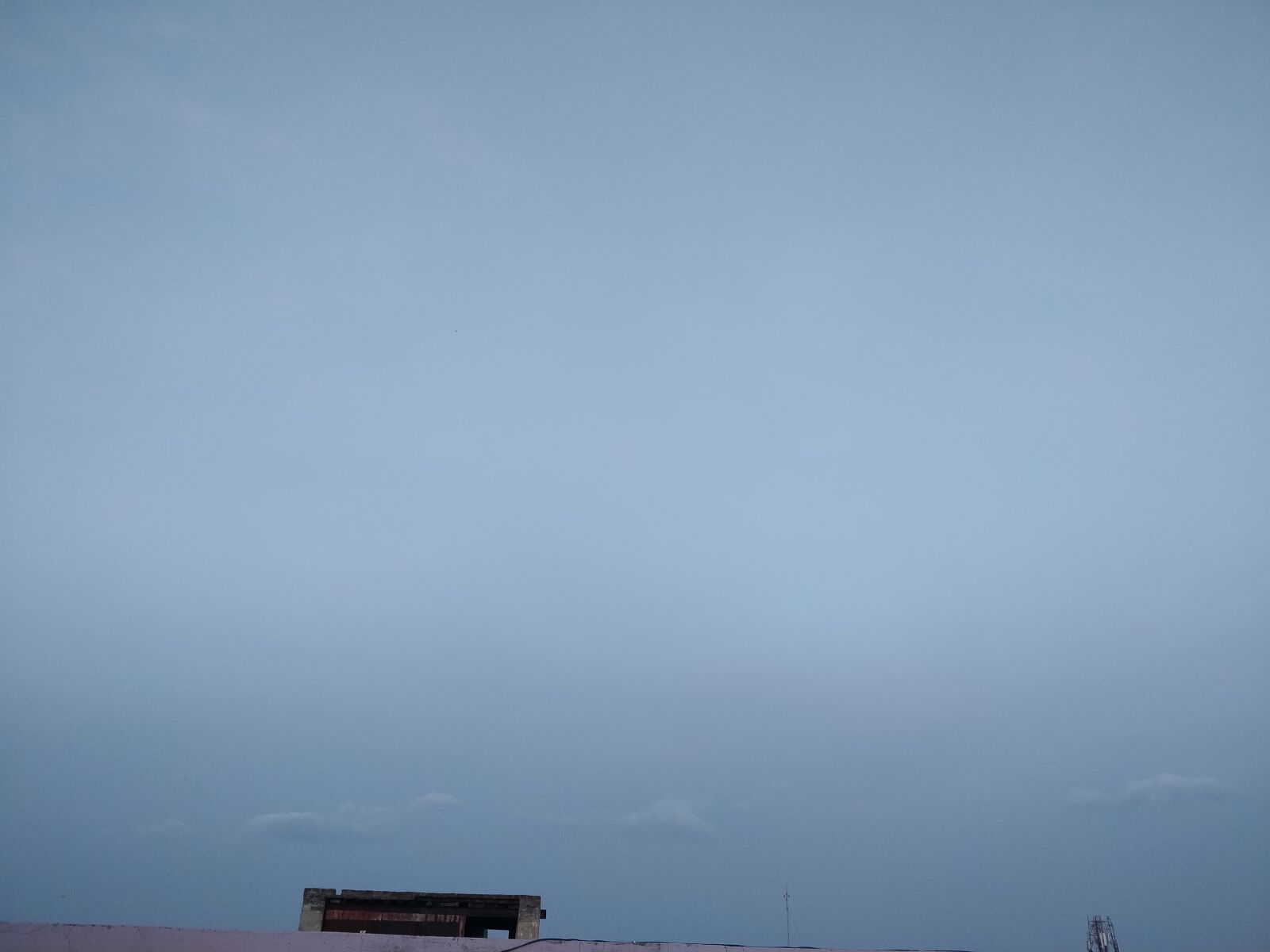 OnePlus 5 sample photo. Cloudy, in, lockdown photography