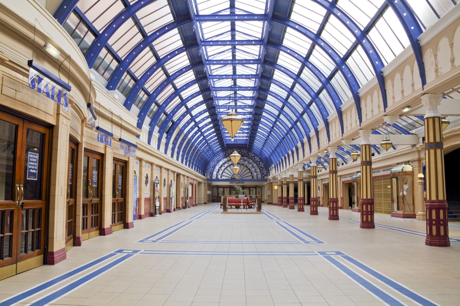 Canon EOS 7D sample photo. Winter gardens, arcade, arches photography