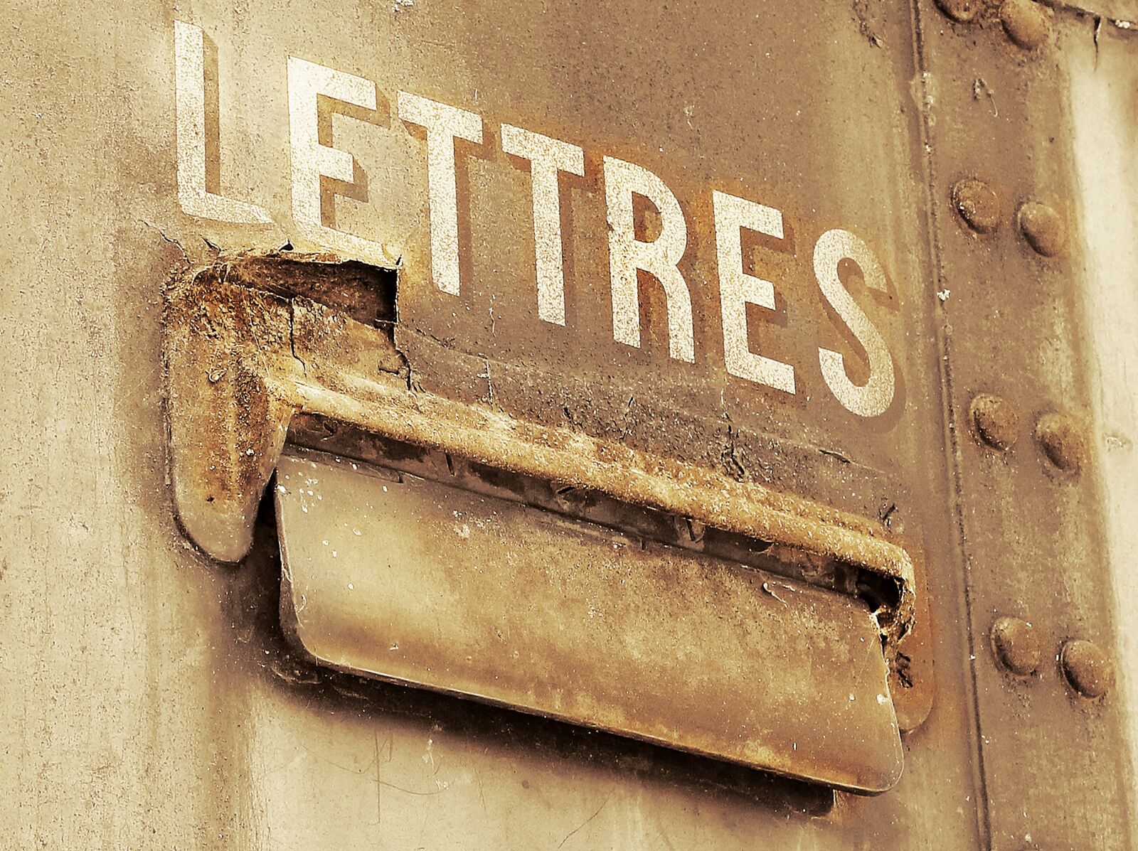 Canon EOS 550D (EOS Rebel T2i / EOS Kiss X4) sample photo. Trains, train cemetery, zughalde photography