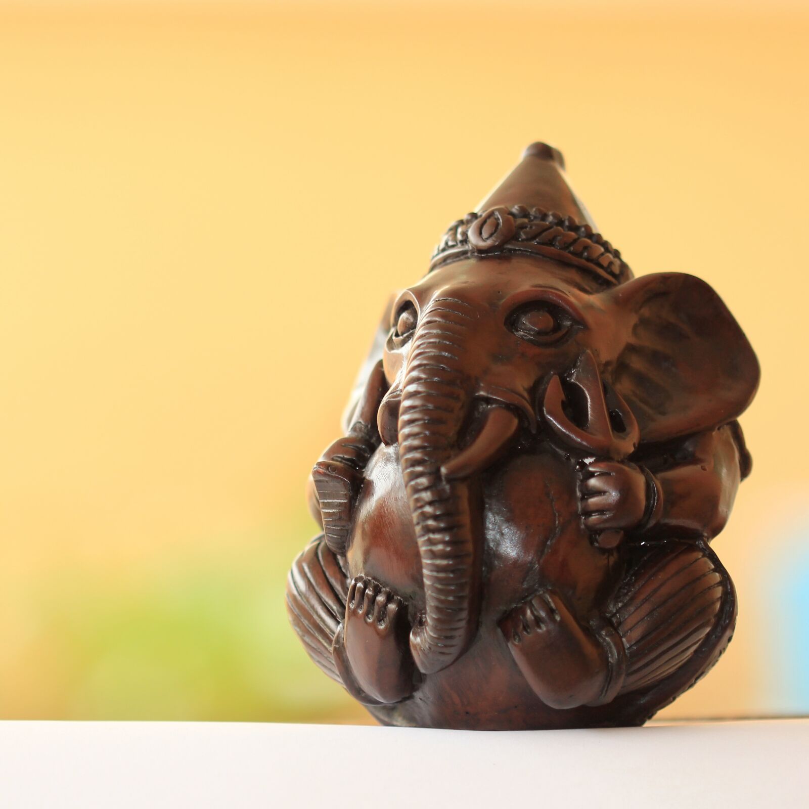 Canon EOS 600D (Rebel EOS T3i / EOS Kiss X5) + Canon EF 100mm F2.8 Macro USM sample photo. Ganesh, ganesha, yellow photography