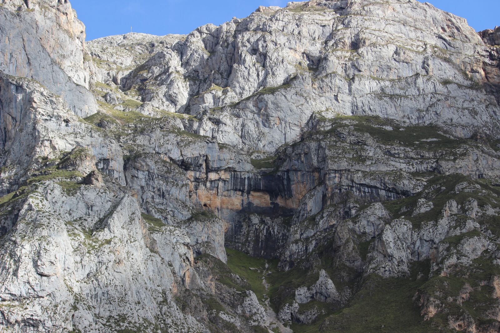 Canon EOS 600D (Rebel EOS T3i / EOS Kiss X5) sample photo. Cable car, picos de photography