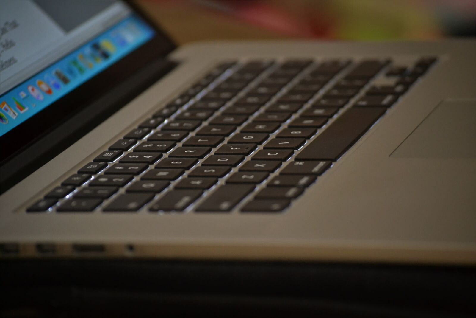 Nikon D3100 sample photo. Computer, computer, keyboard, keyboard photography