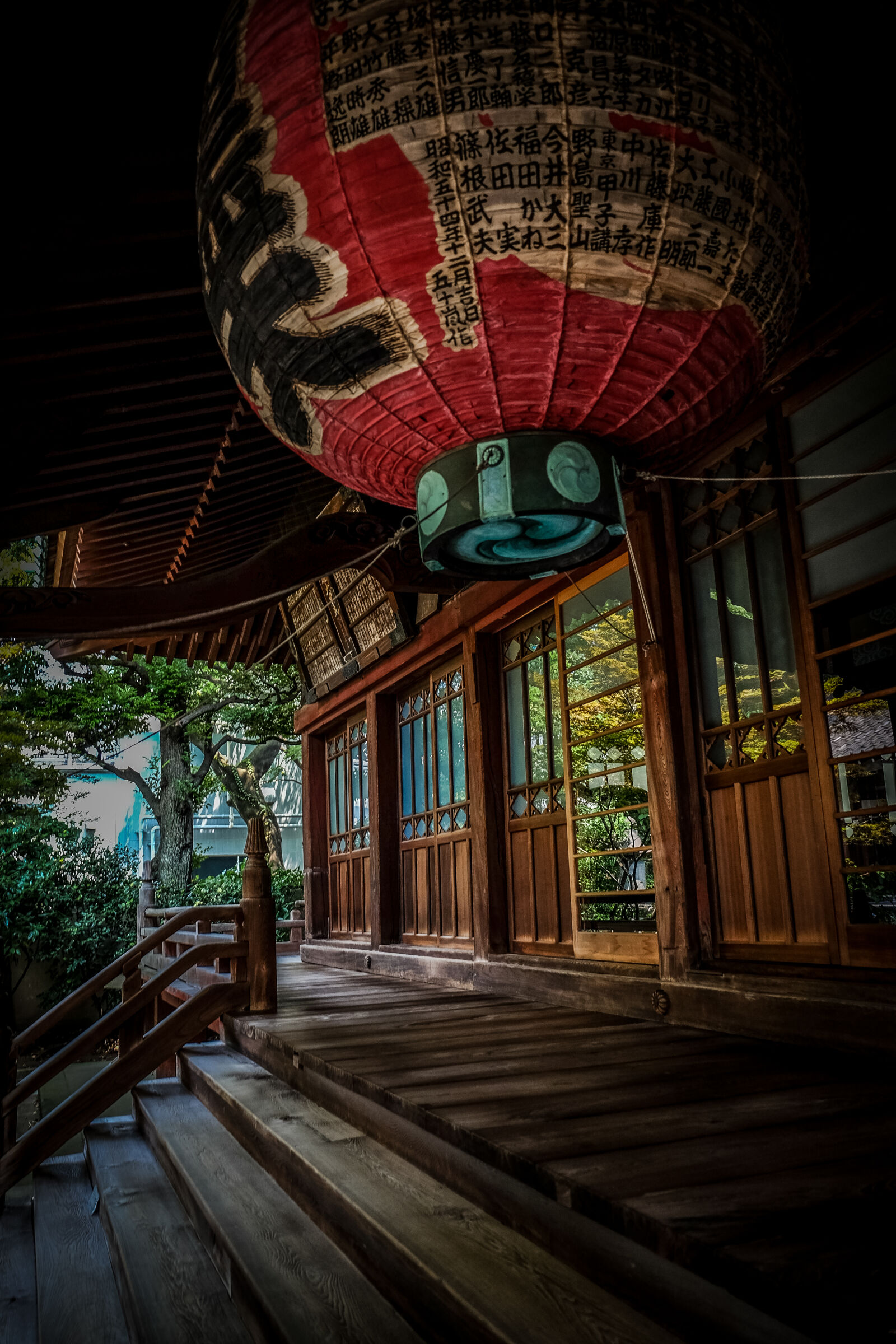 Fujifilm X-E2 sample photo. Wood, outside, temple, japanese photography