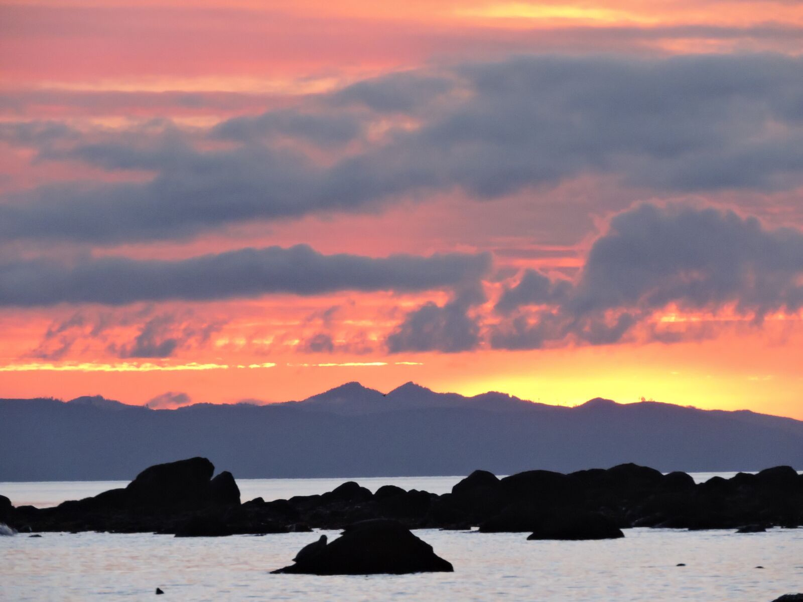 Nikon Coolpix P600 sample photo. Sunset, ocean, shore photography