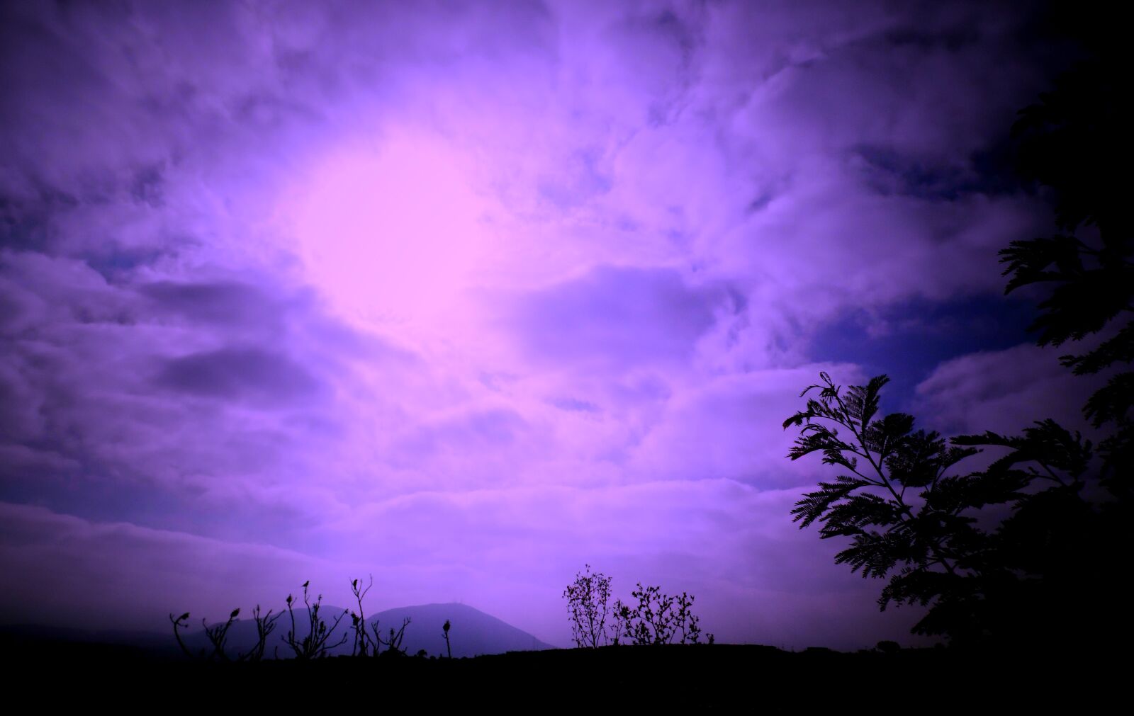 Samsung WB100/  WB101 sample photo. Cielo, color, morado, sky photography