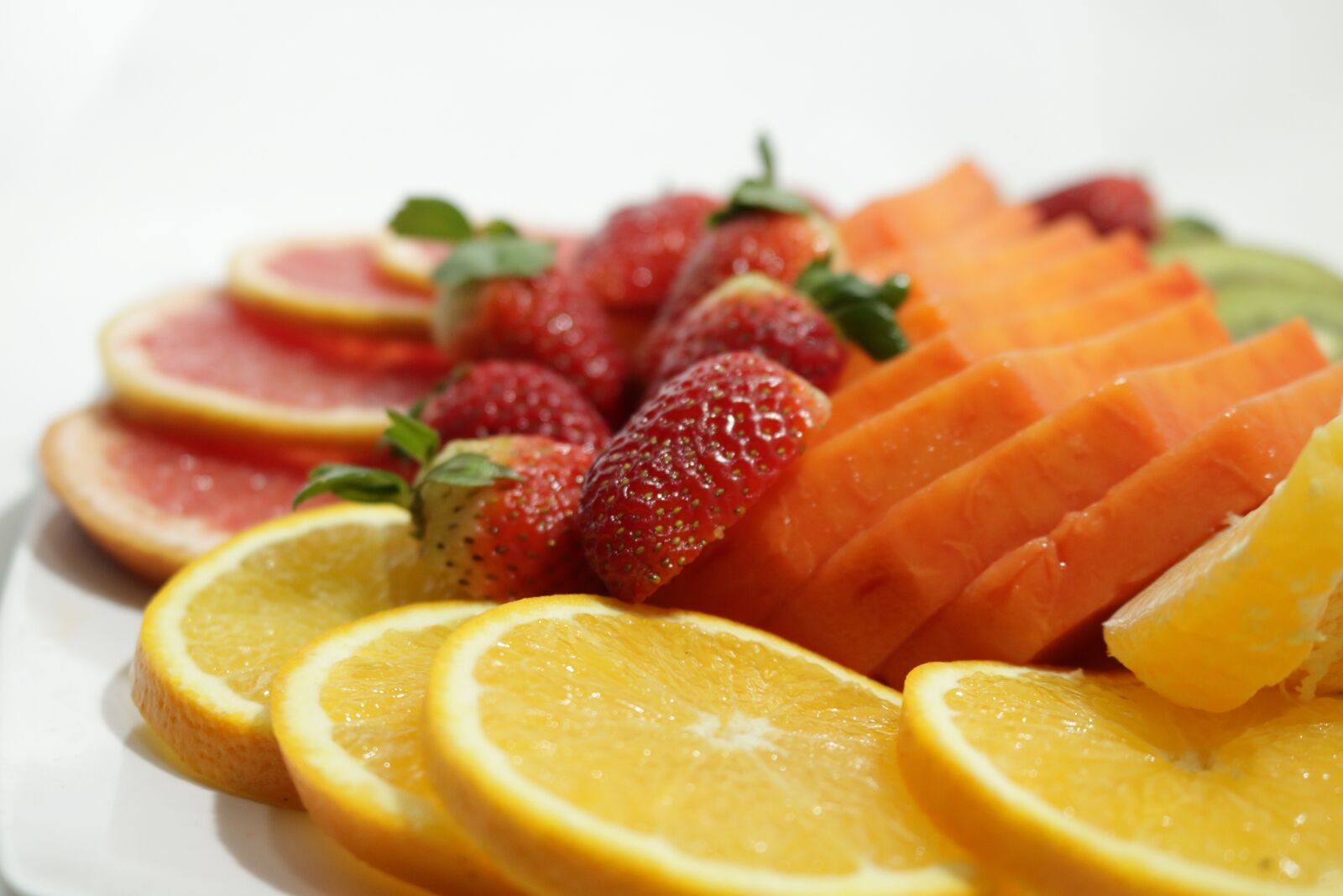 Canon EOS 750D (EOS Rebel T6i / EOS Kiss X8i) sample photo. Fruit, strawberries, breakfast photography