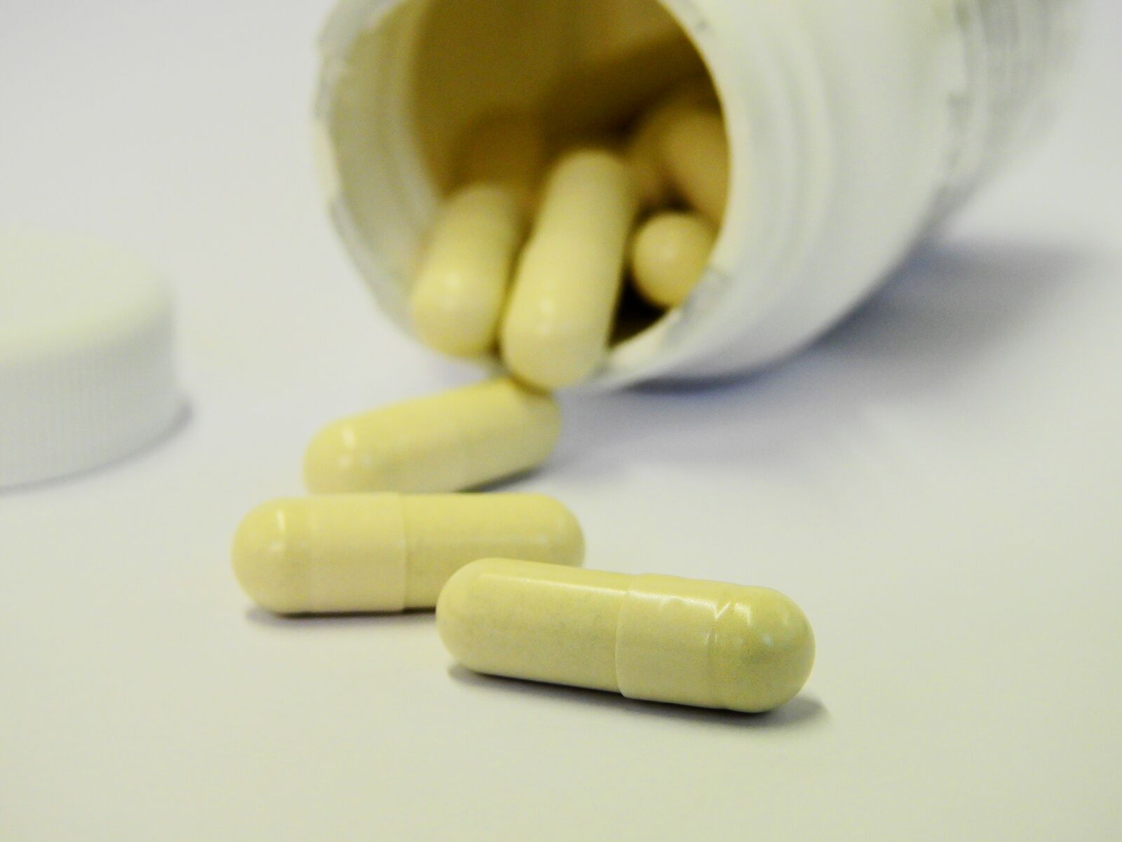 Nikon Coolpix P900 sample photo. Nutrient additives, dietary supplements photography