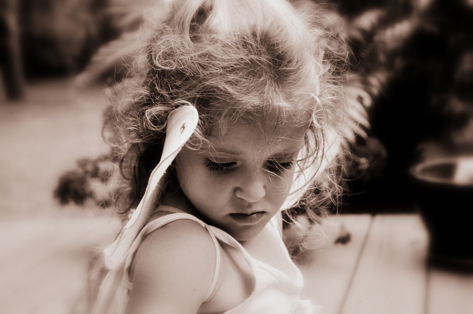Nikon D5000 sample photo. The little girl, fairy photography