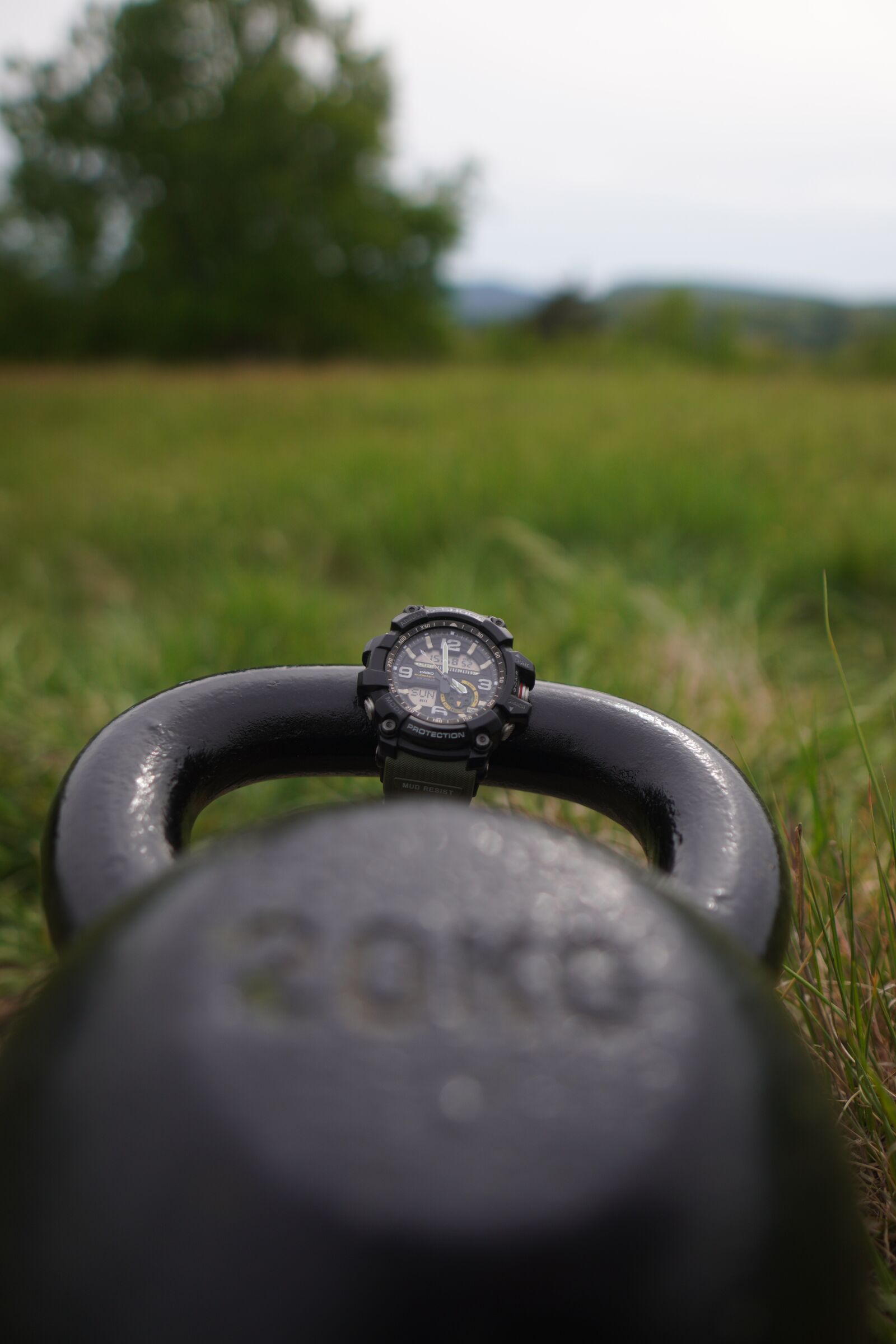 Sony a6400 + Sigma 16mm F1.4 DC DN | C sample photo. Kettlebell, exercise, crossfit photography