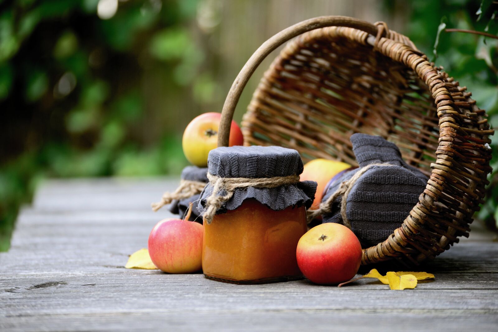 Nikon D610 sample photo. Jam, apple jam, apple photography