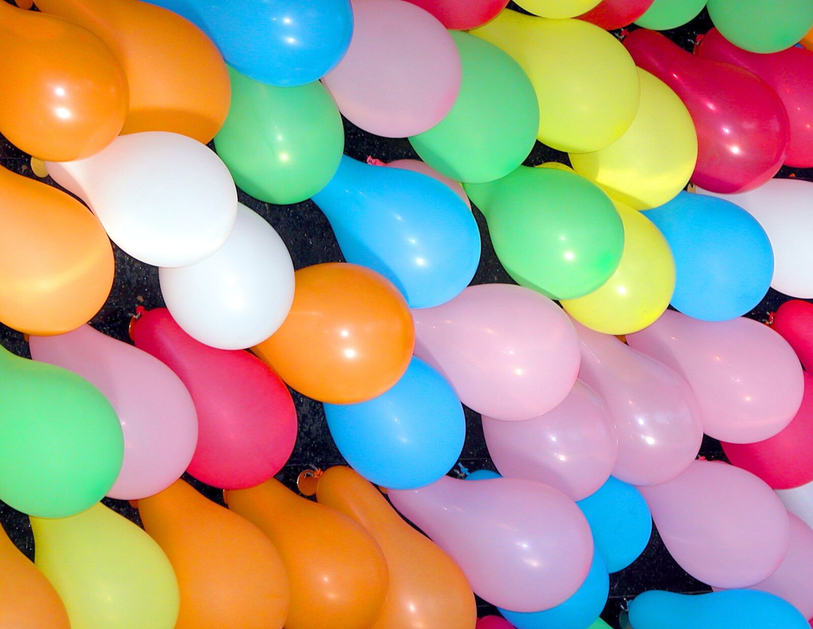 Nikon E5700 sample photo. Colorful balloons, party, decorative photography
