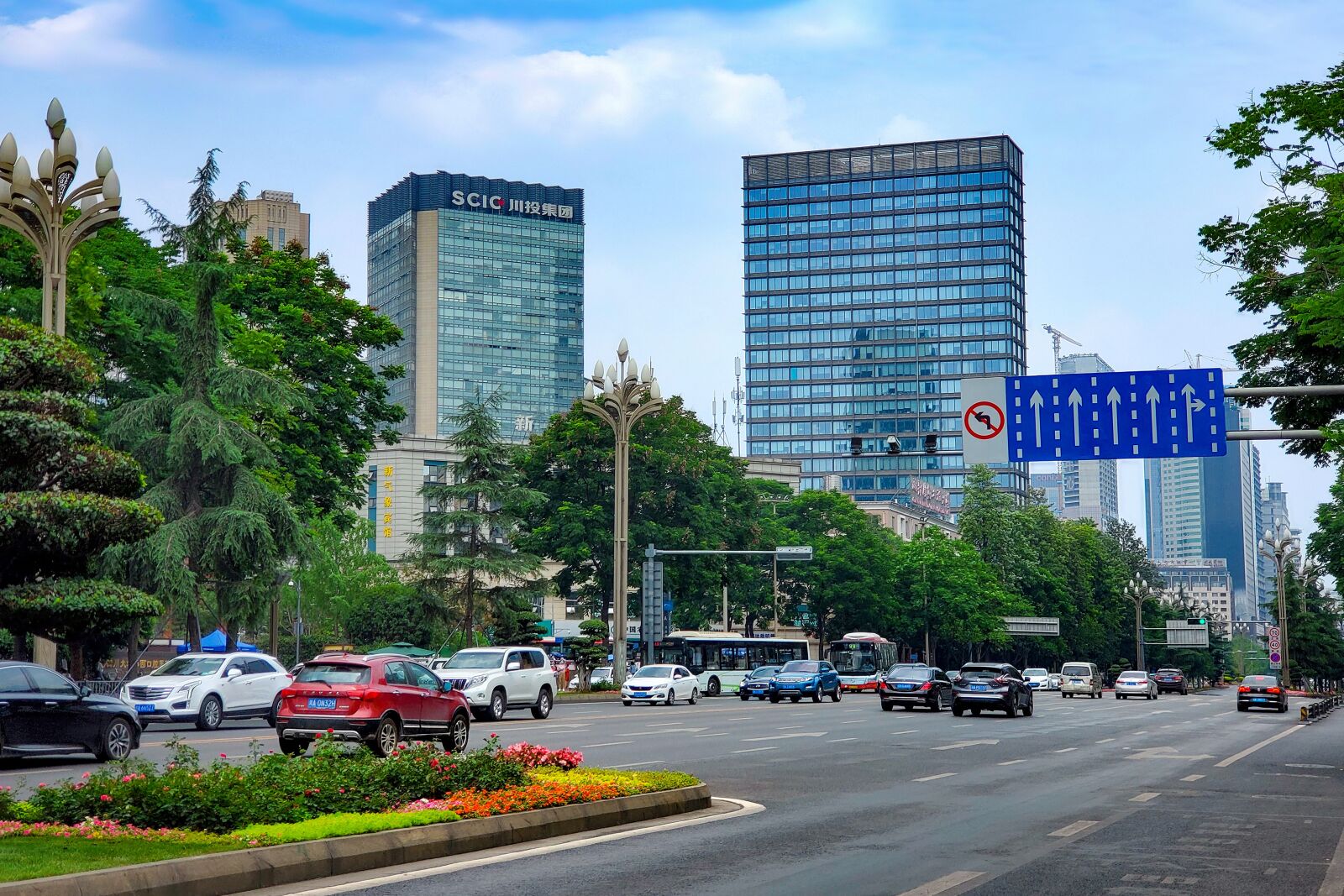 Samsung Galaxy S10 sample photo. China, chengdu, city photography