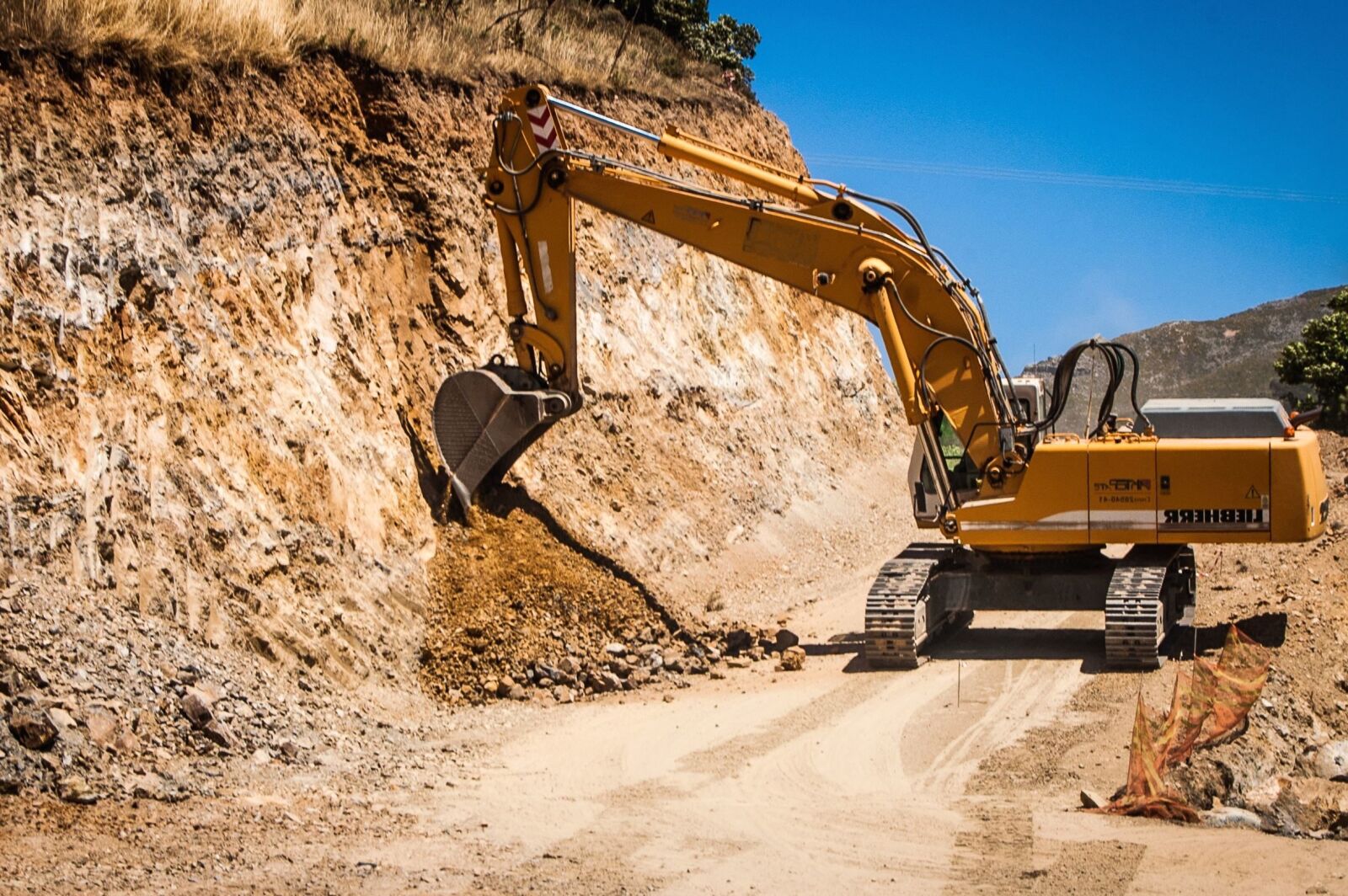 Nikon D40 sample photo. Digger, machine, excavator, road photography