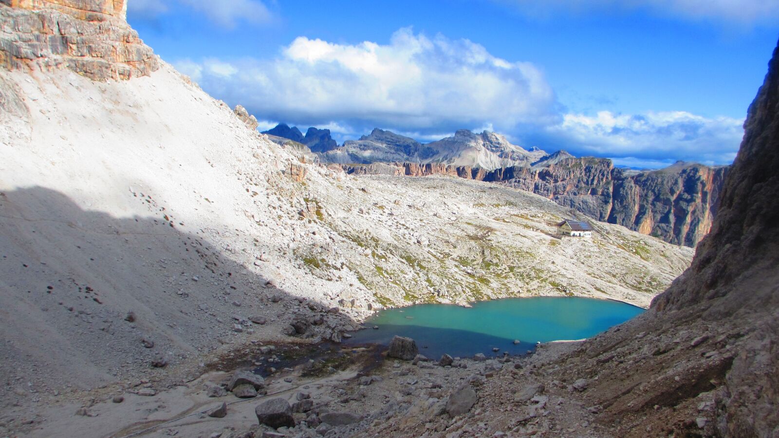 Canon PowerShot ELPH 310 HS (IXUS 230 HS / IXY 600F) sample photo. Bergsee, dolomites, south tyrol photography