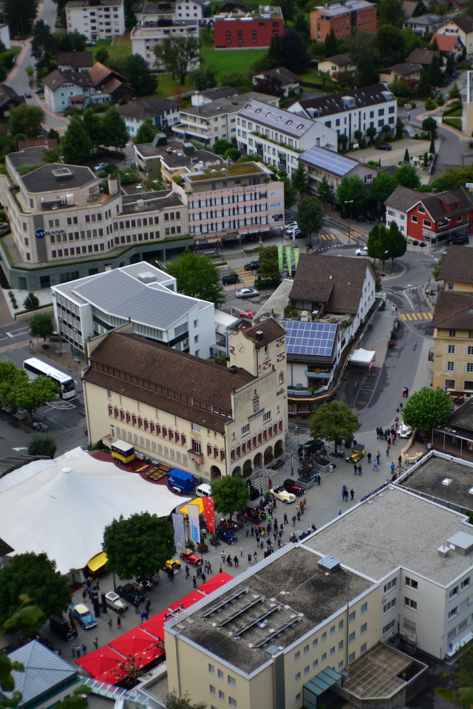 Nikon D5200 sample photo. Liechtenstein, city, buildings photography
