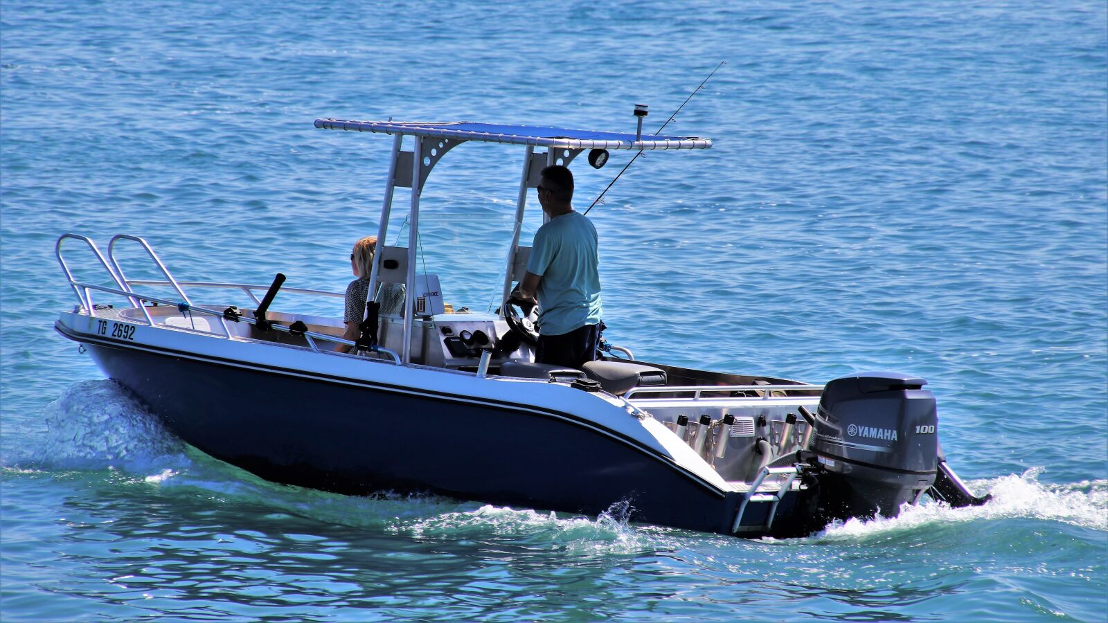 Canon EOS 80D sample photo. Cruise, engine, motorboat photography