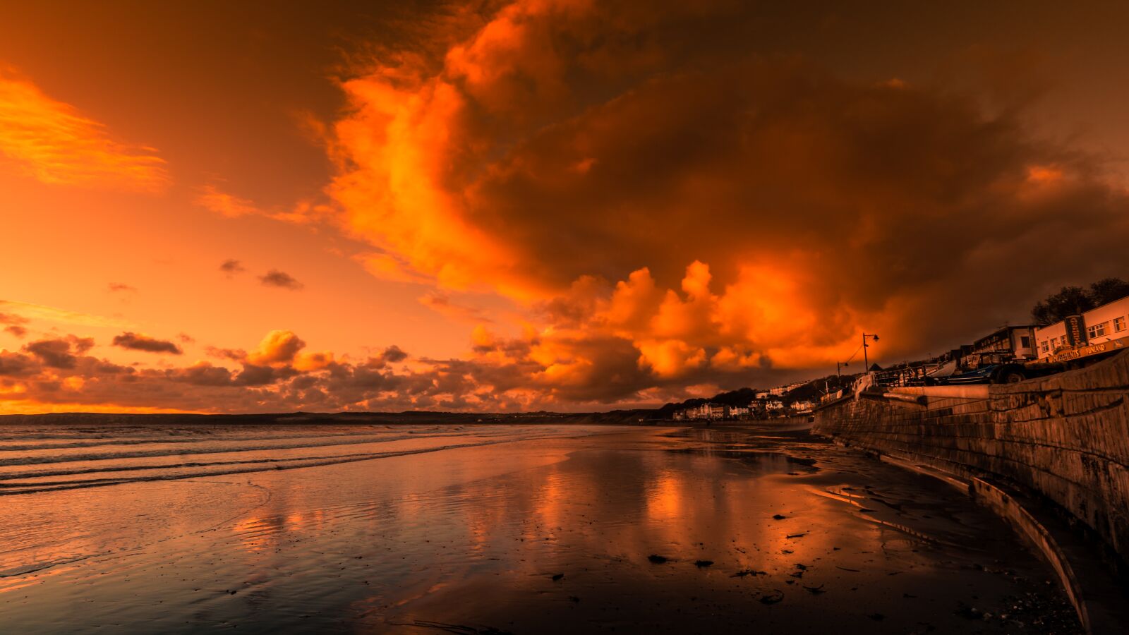 Tokina AT-X Pro 11-16mm F2.8 DX II sample photo. Filey, yorkshire, england photography