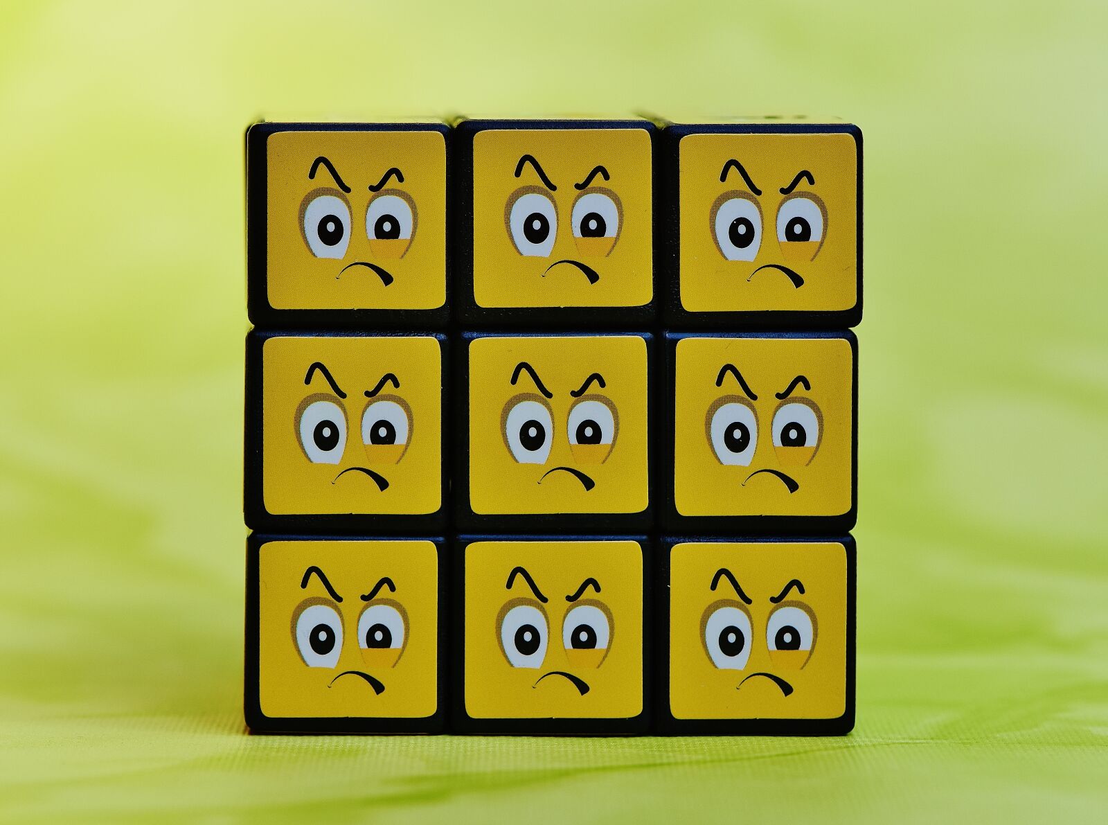 Nikon D7200 sample photo. Cube, smilies, grim photography