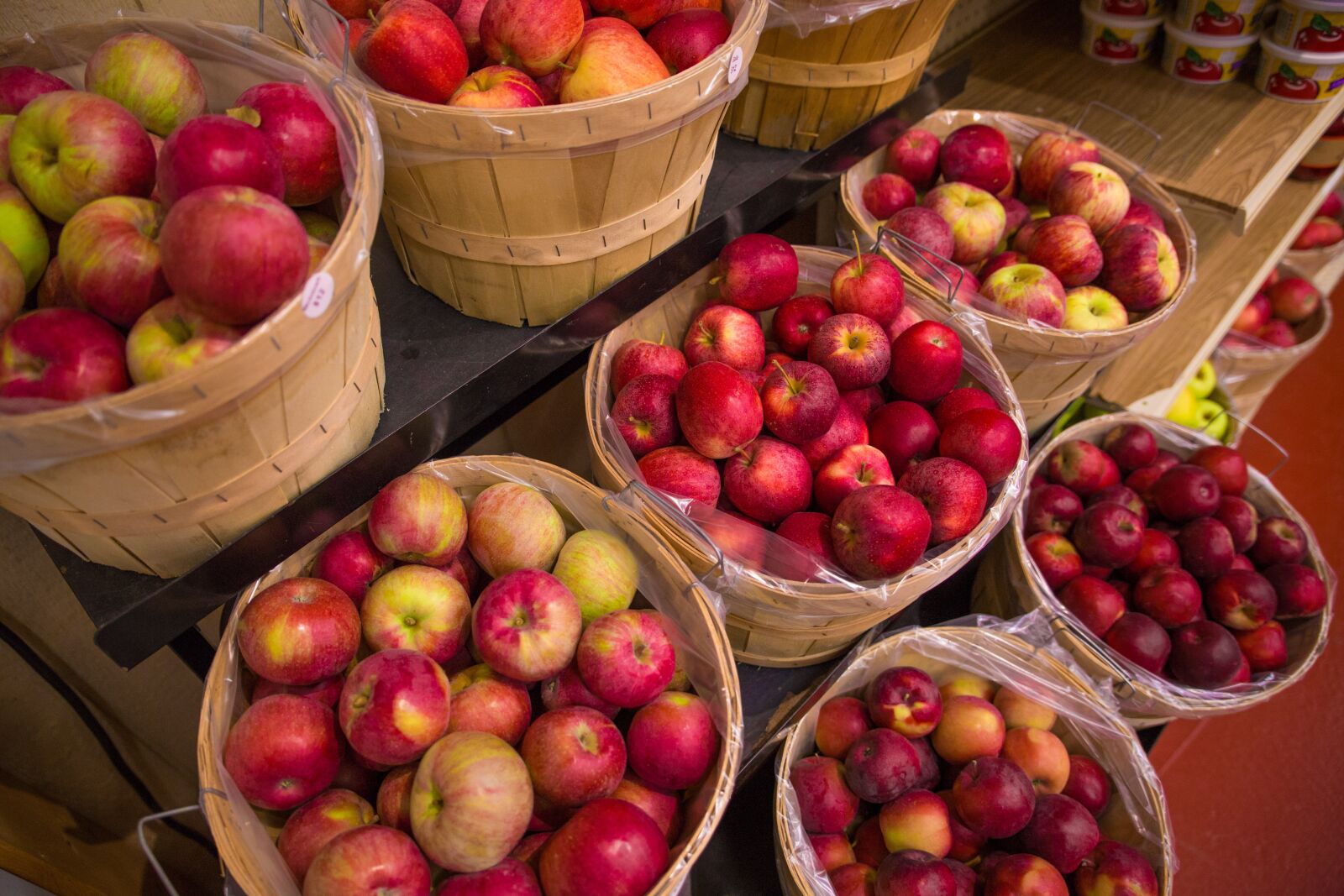 Canon EOS 6D sample photo. Fruit, market, food photography