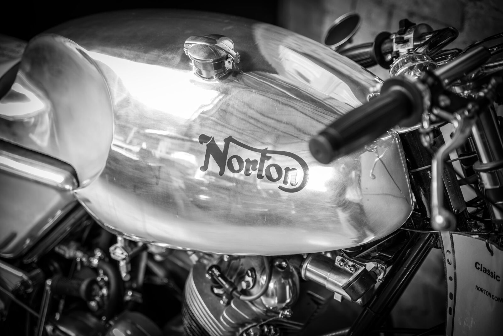 Pentax K-1 Mark II sample photo. Motorcycle, tank, vehicle photography