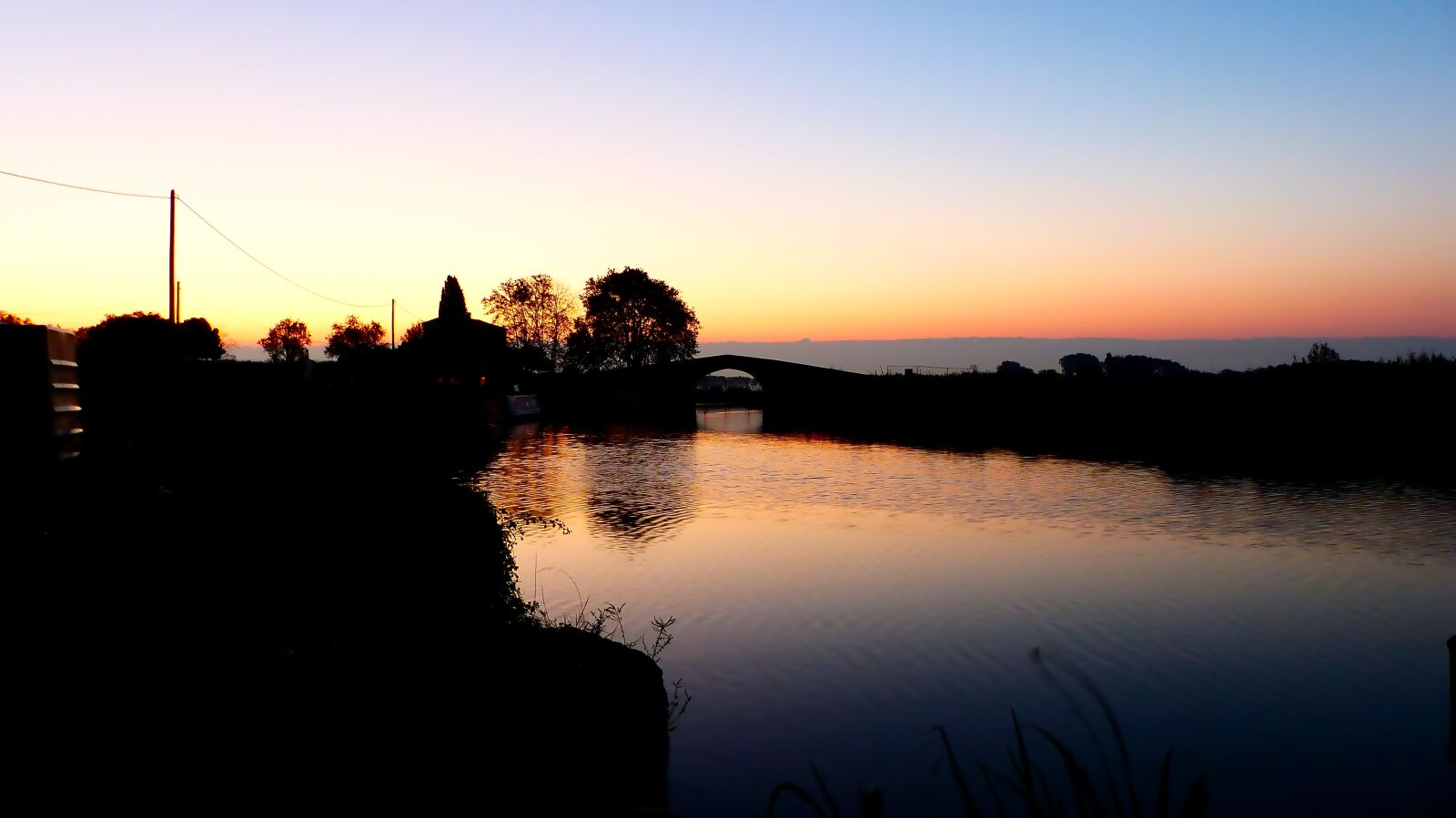 Panasonic Lumix DMC-FZ200 sample photo. Sunrise, canal du midi photography