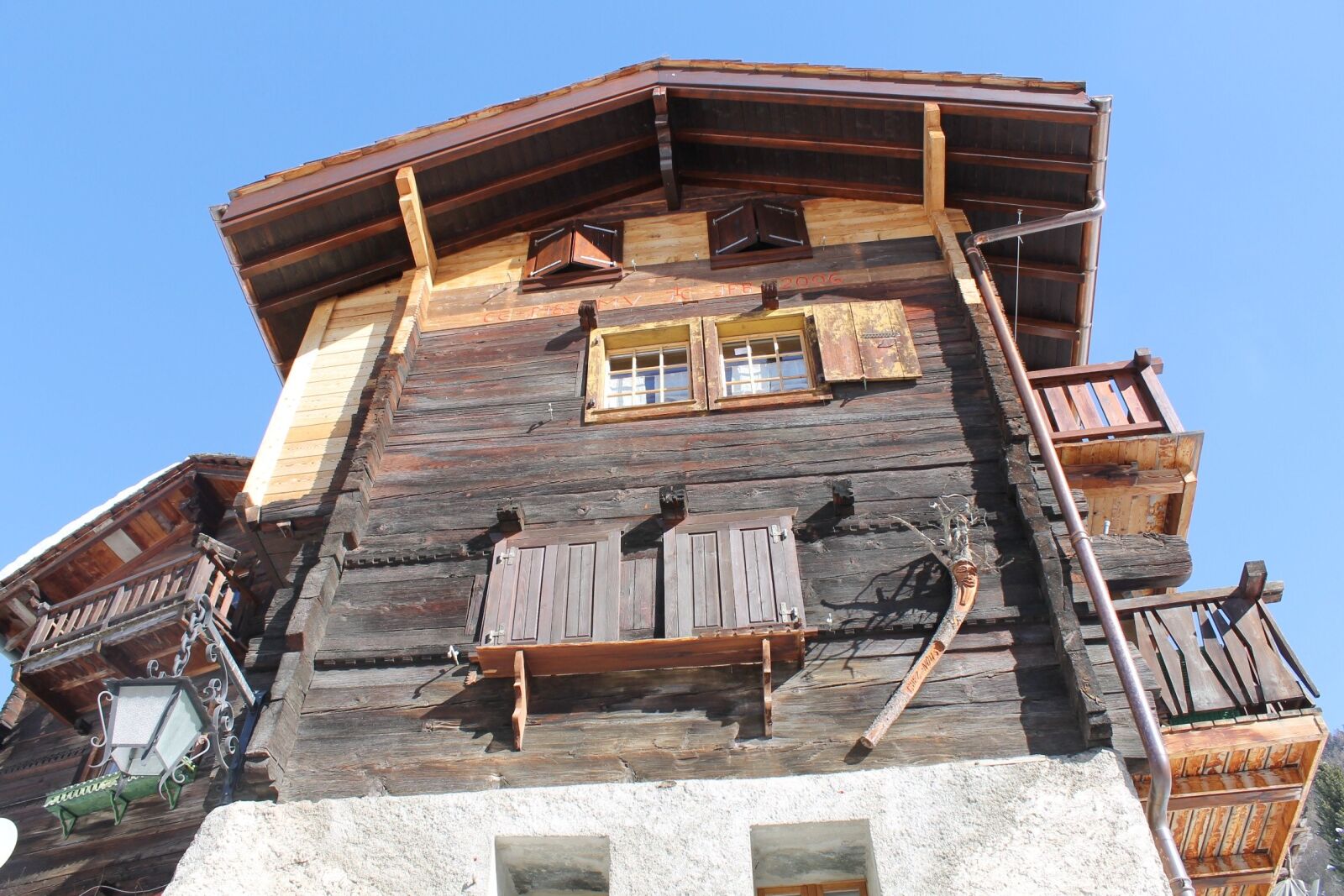 Canon EOS 1100D (EOS Rebel T3 / EOS Kiss X50) sample photo. Chalet, mountain, switzerland photography