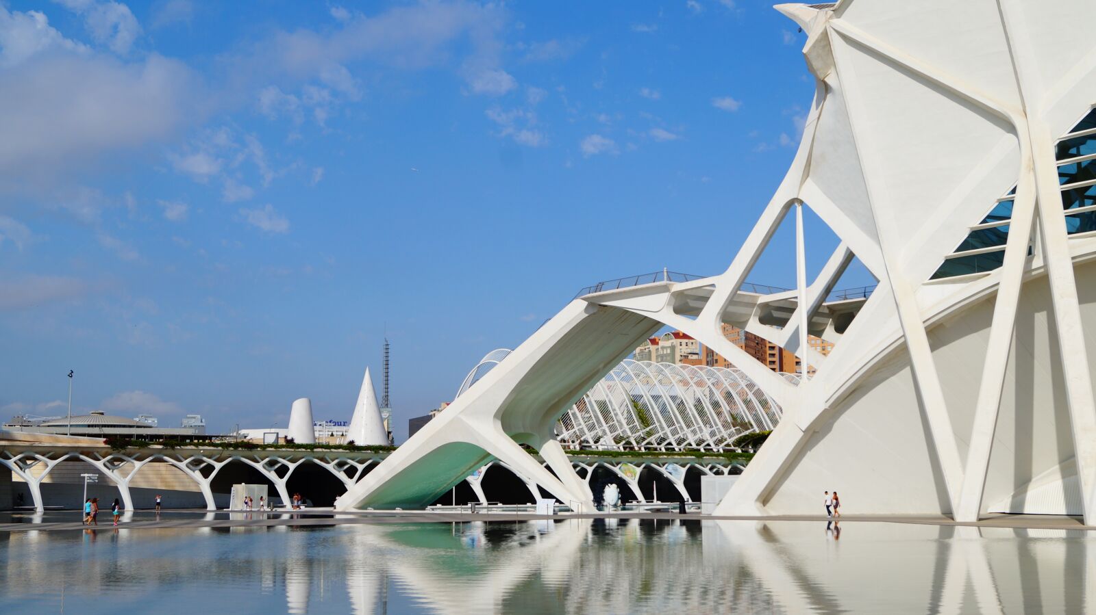 Sony DT 18-55mm F3.5-5.6 SAM II sample photo. Spain, valencia, architecture photography