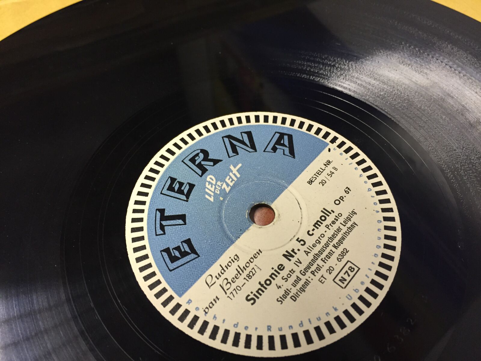 Apple iPhone 6 sample photo. Record, shellac, vinyl photography